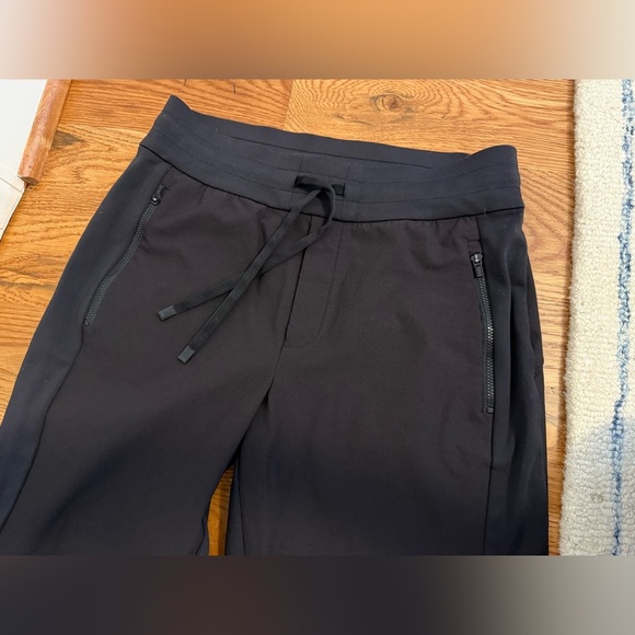 Athleta Headland Hybrid Trek Jogger size 6 - Picture 3 of 8